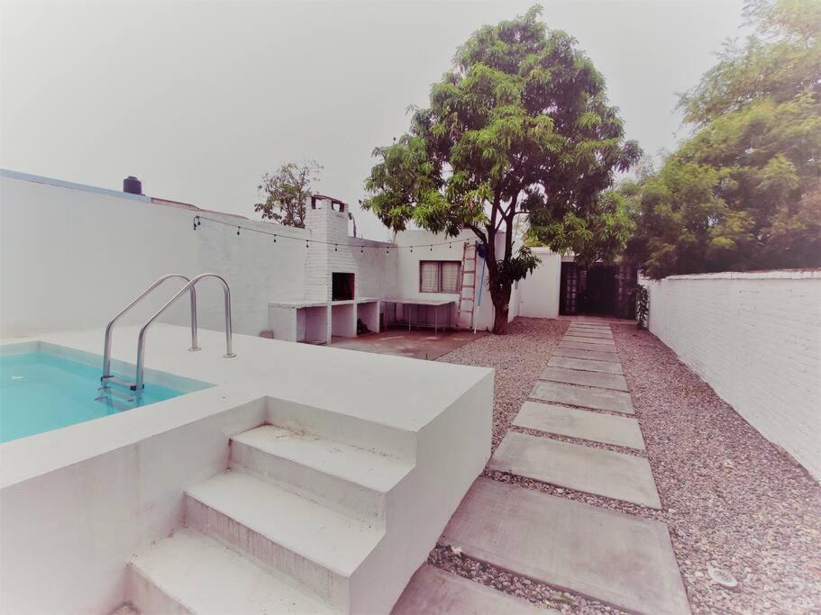 Casa Mango Amplia Con Alberca Y Cerca De La Media Luna !!! Рио-Верде Экстерьер фото